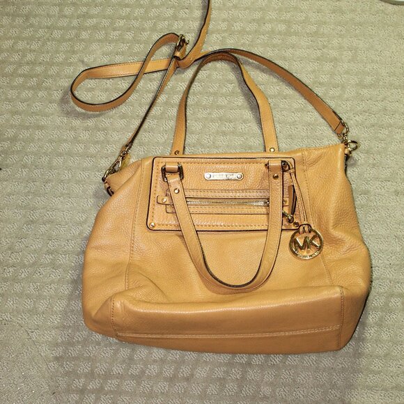 Michael Kors Yellow Tan Pebbled Leather Large Shoulder Handbag EUC! - Picture 1 of 15